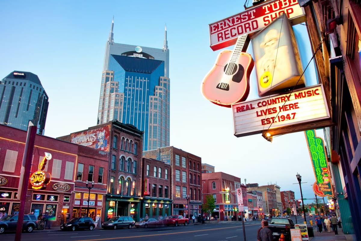 broadway-record-shop-nashville-tennessee